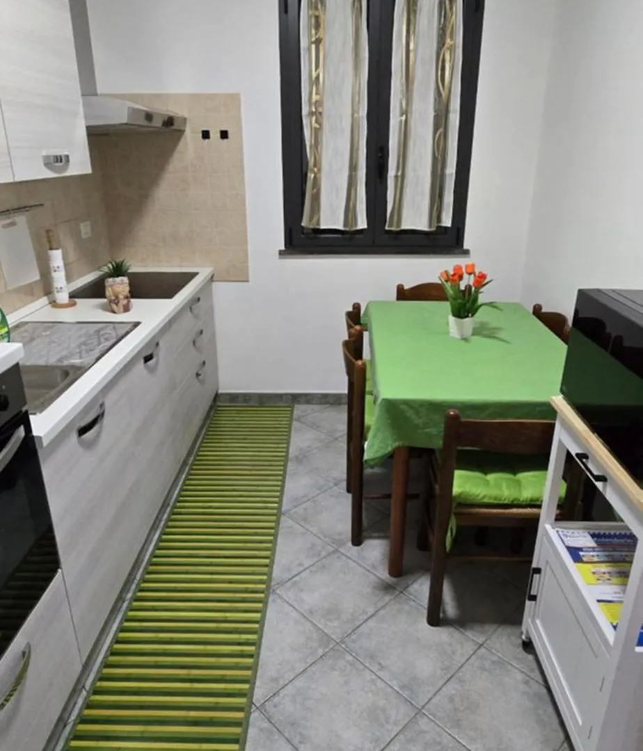 Bee House Apartment Bosa
